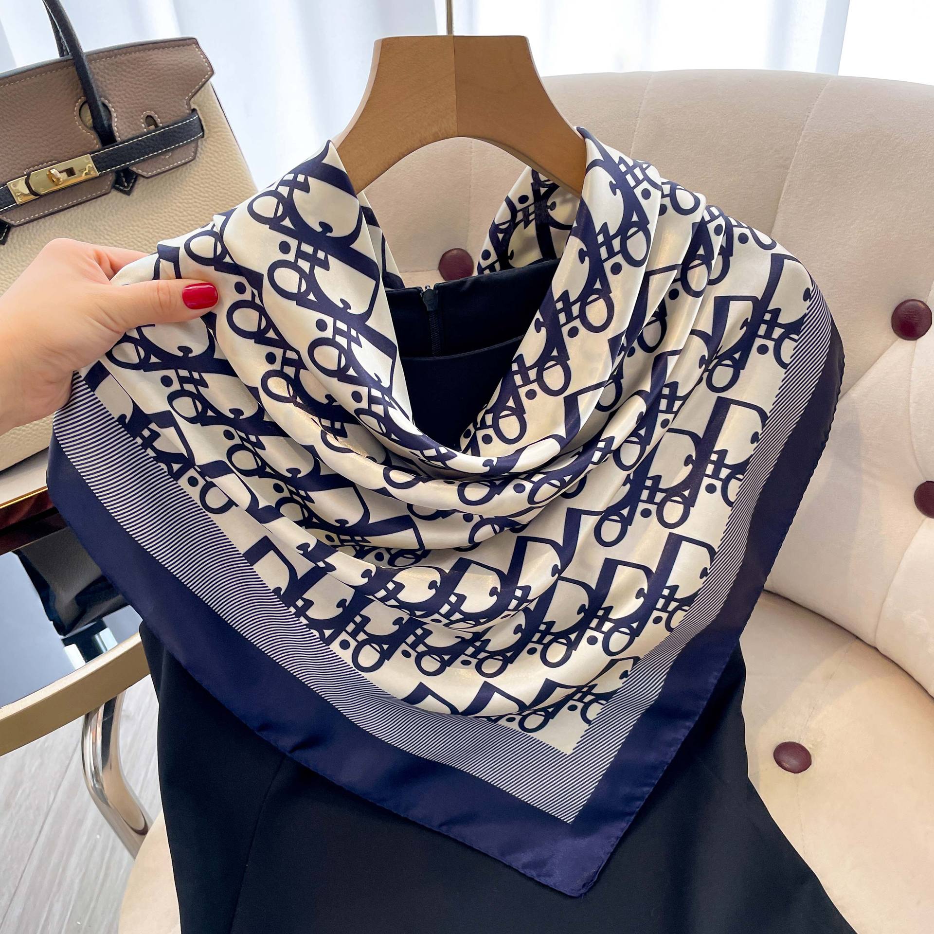 Vintage Fashion Shop - 1 Stuks 90 Cm Dames Zijden