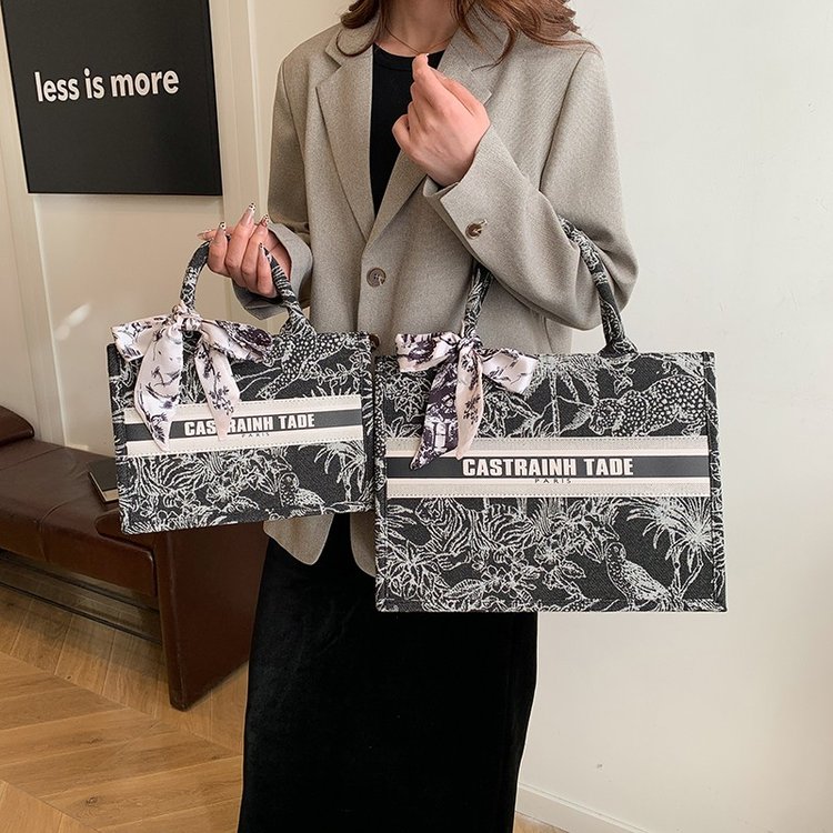 Hoogwaardige modieuze vintage  - Vintage Fashion Paris recensie en prijs